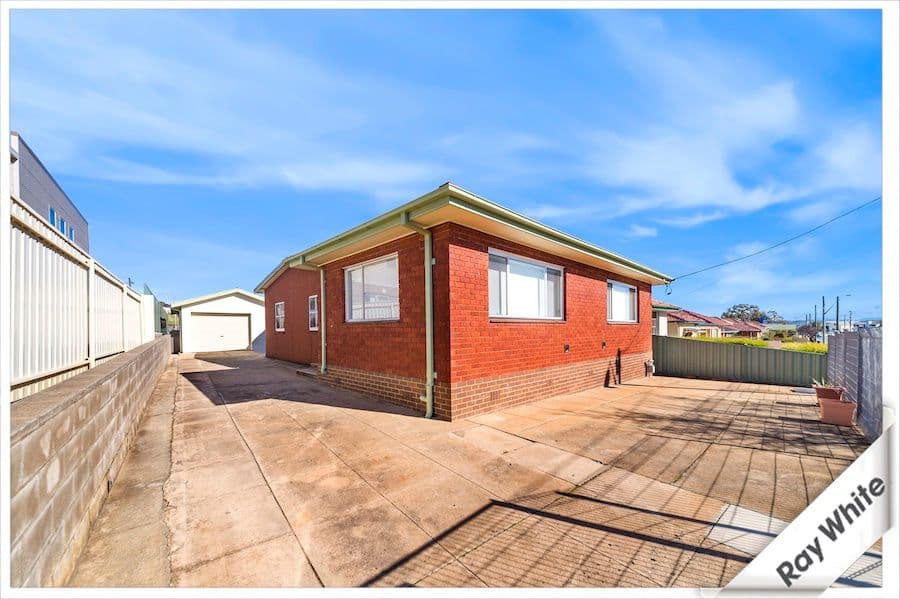 126 Uriarra Road, Crestwood - Thumbnail 2