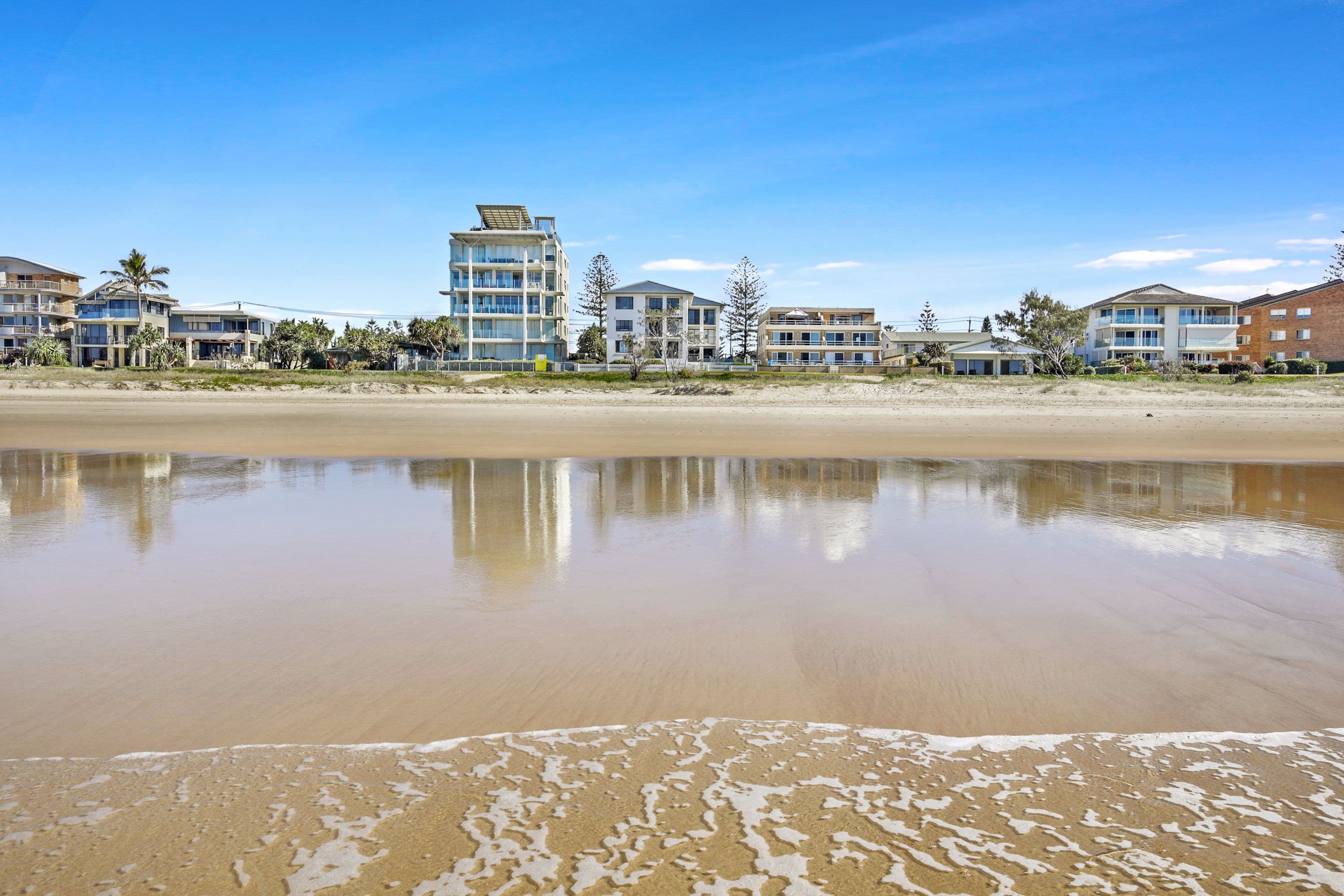 353 Golden Four Drive, Tugun QLD 4224, Tugun - Thumbnail 3