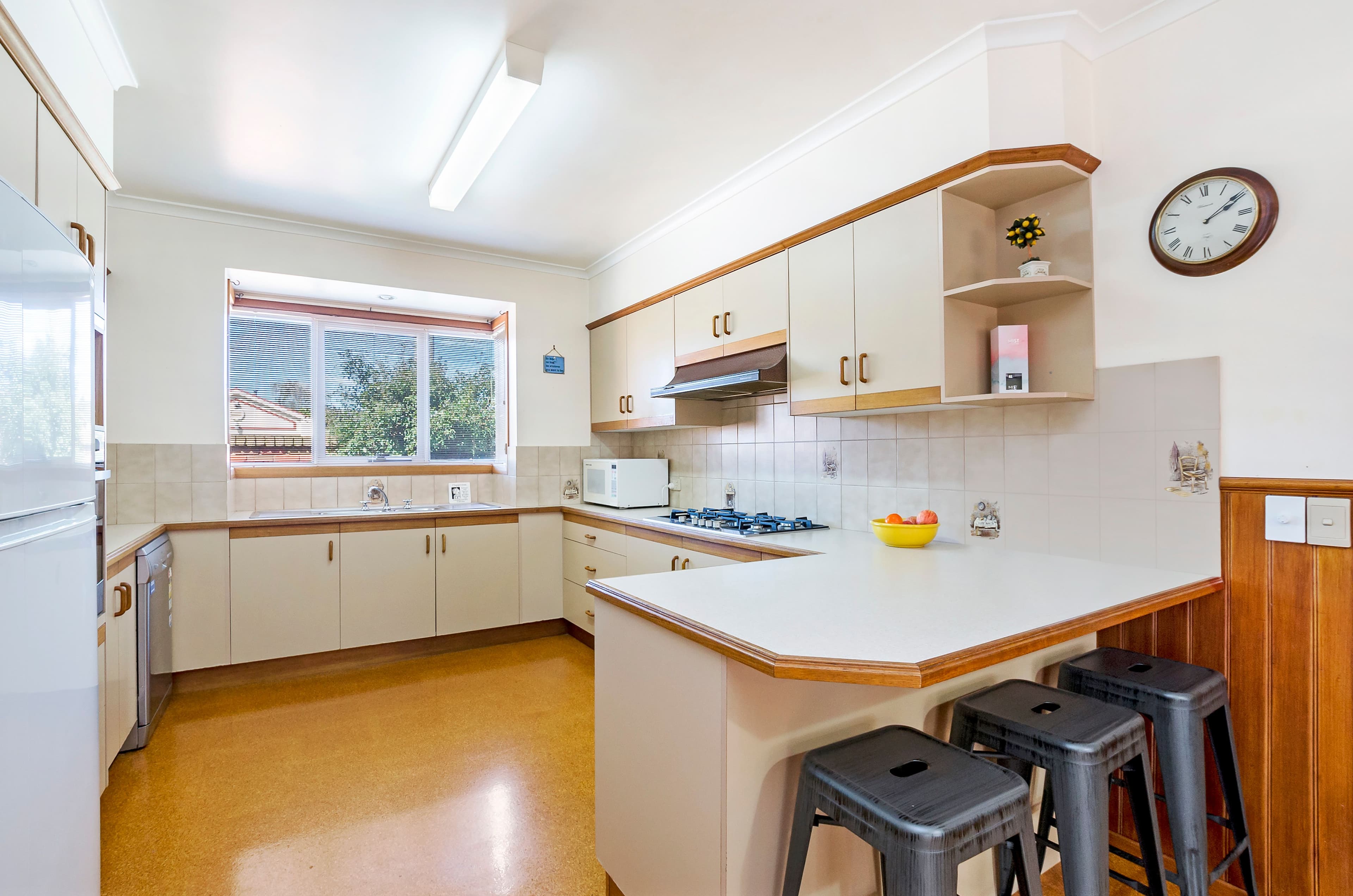 27 Peter Street, Warrnambool VIC 3280, Warrnambool - Thumbnail 3