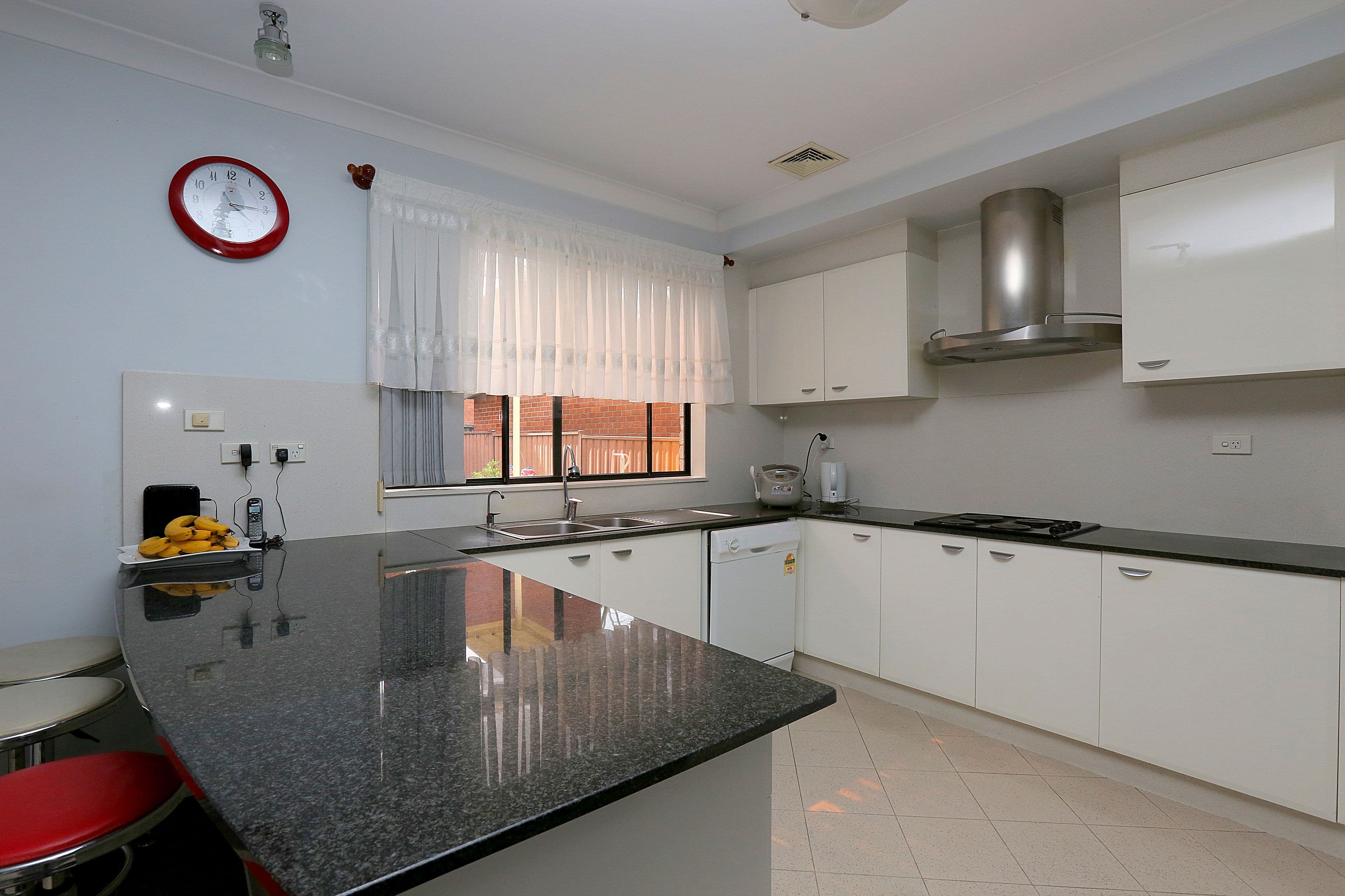 4 Noumea Avenue, Bankstown - Thumbnail 4
