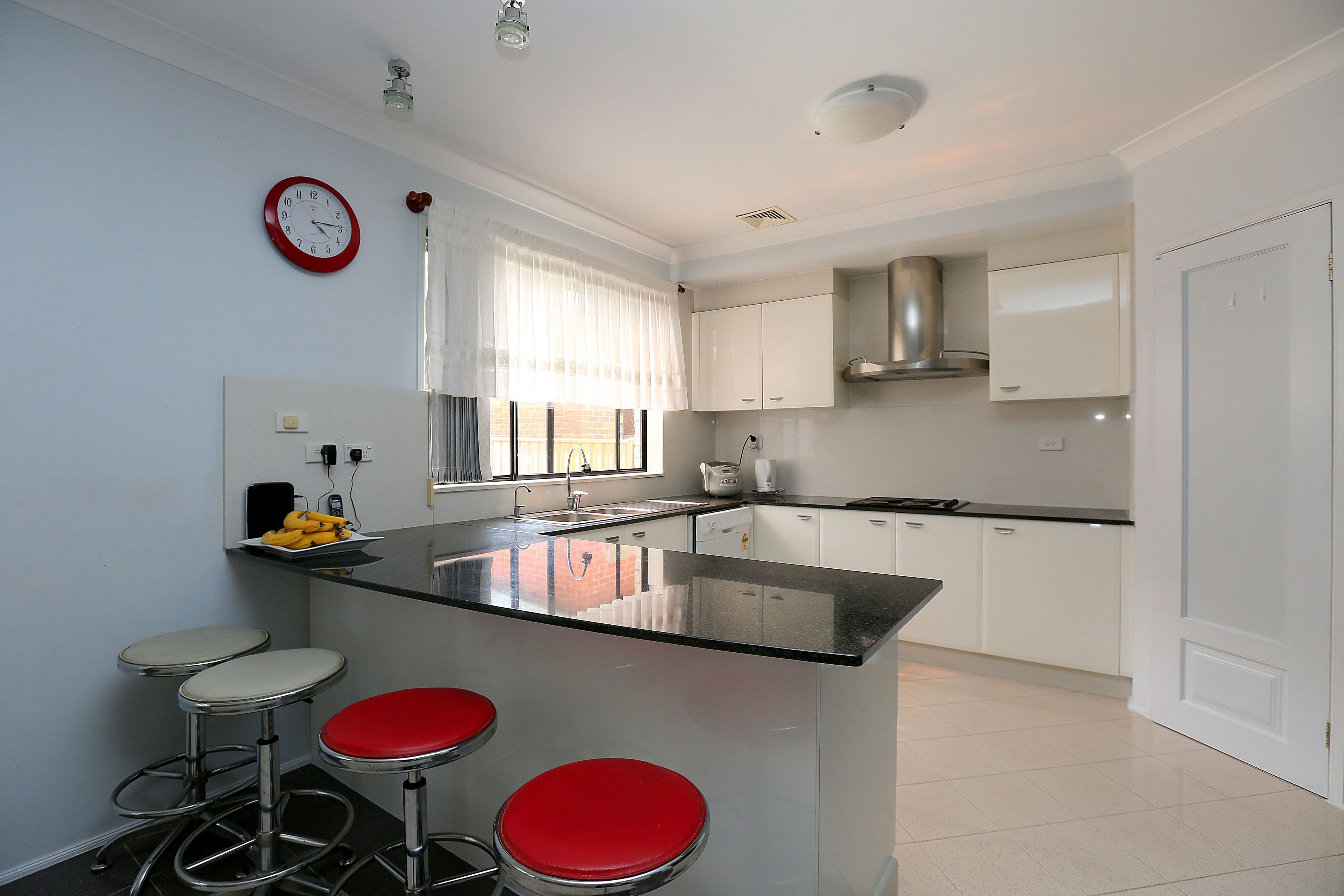 4 Noumea Avenue, Bankstown - Thumbnail 5