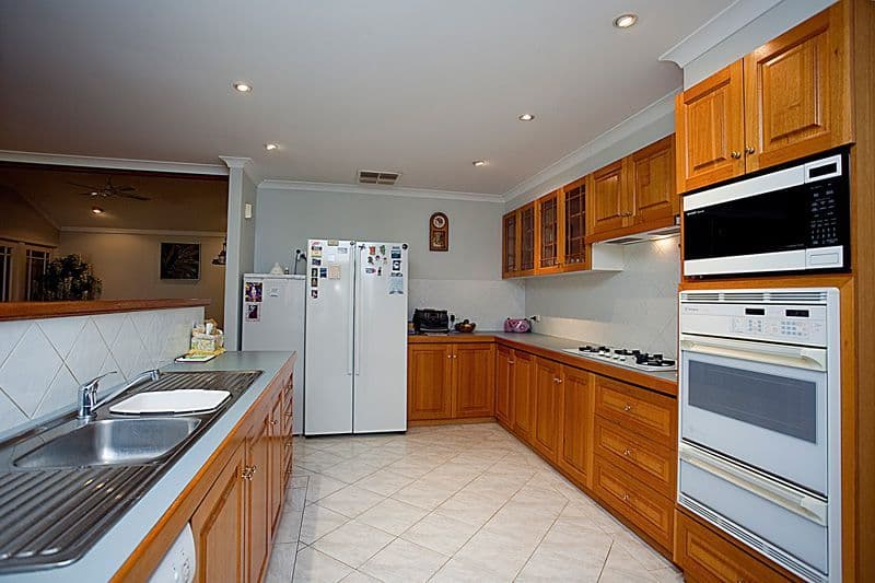 23 Cagney Way, LESMURDIE WA 6076, Lesmurdie - Thumbnail 3