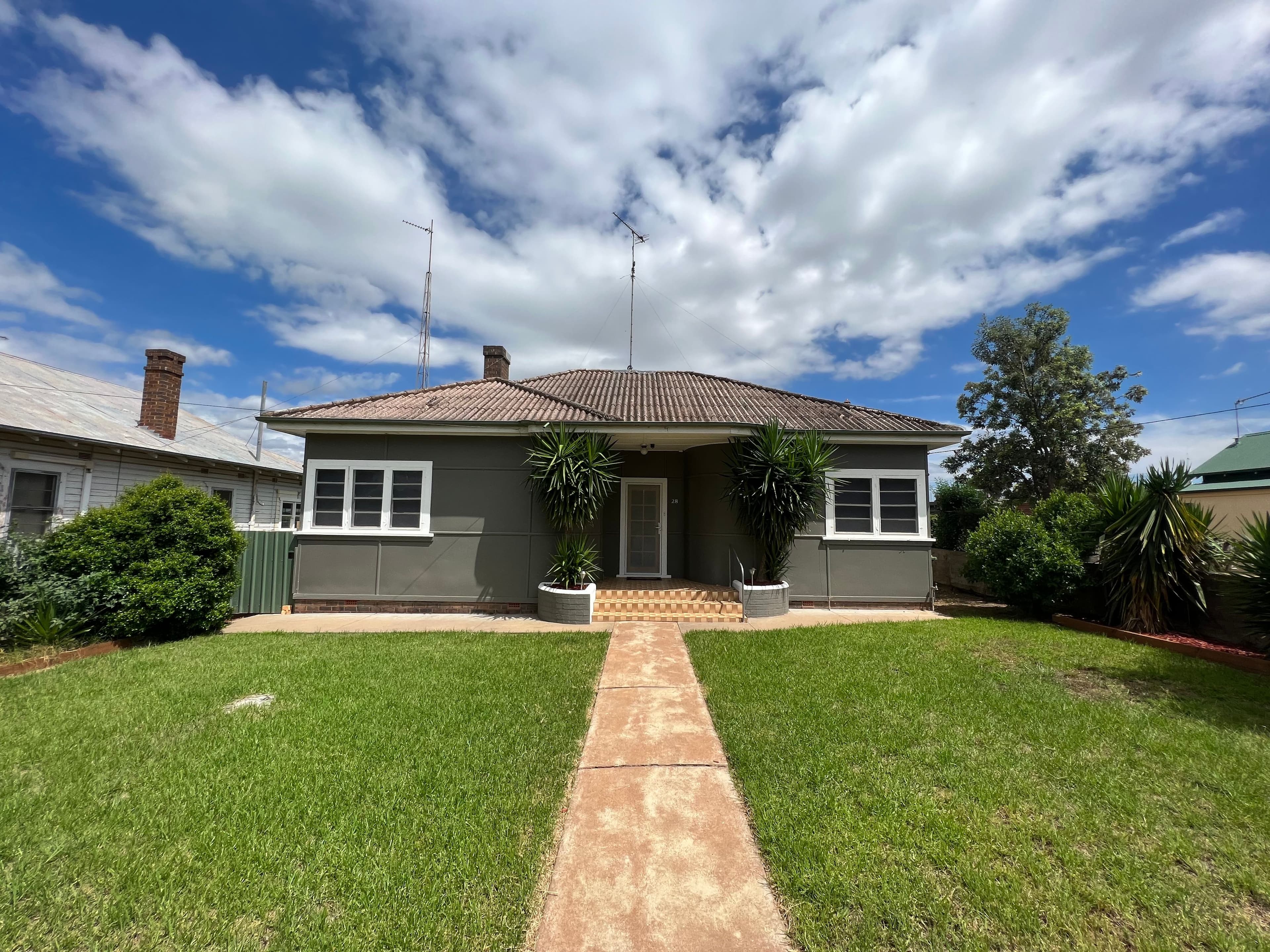 28 Operator Street, West Wyalong NSW 2671, West Wyalong - Image 1