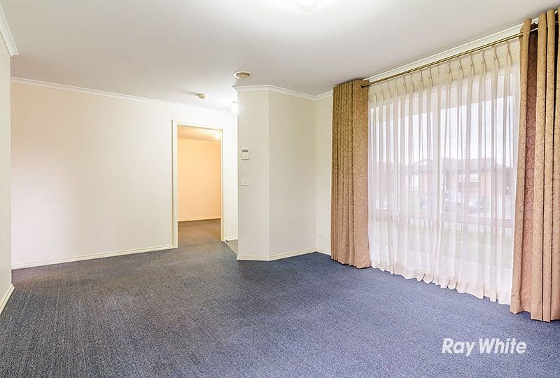 7 Genoa Way, Cranbourne West VIC 3977, Cranbourne West - Thumbnail 2