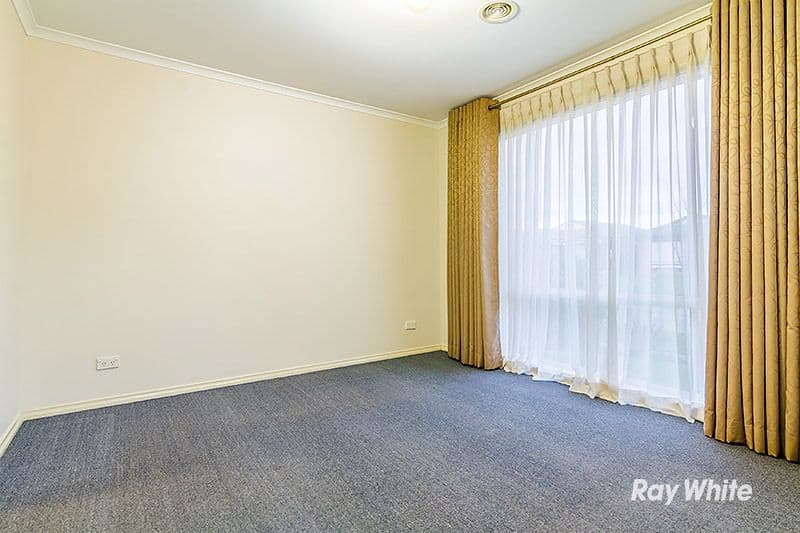 7 Genoa Way, Cranbourne West VIC 3977, Cranbourne West - Thumbnail 3
