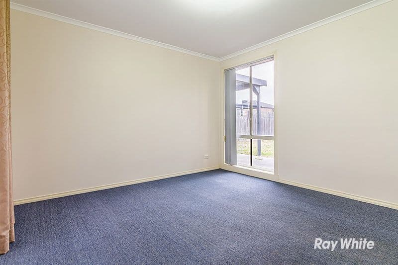 7 Genoa Way, Cranbourne West VIC 3977, Cranbourne West - Thumbnail 4