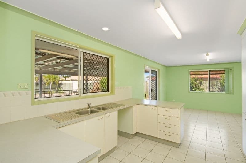10 Linthaven Drive, Rothwell QLD 4022, Rothwell - Thumbnail 3