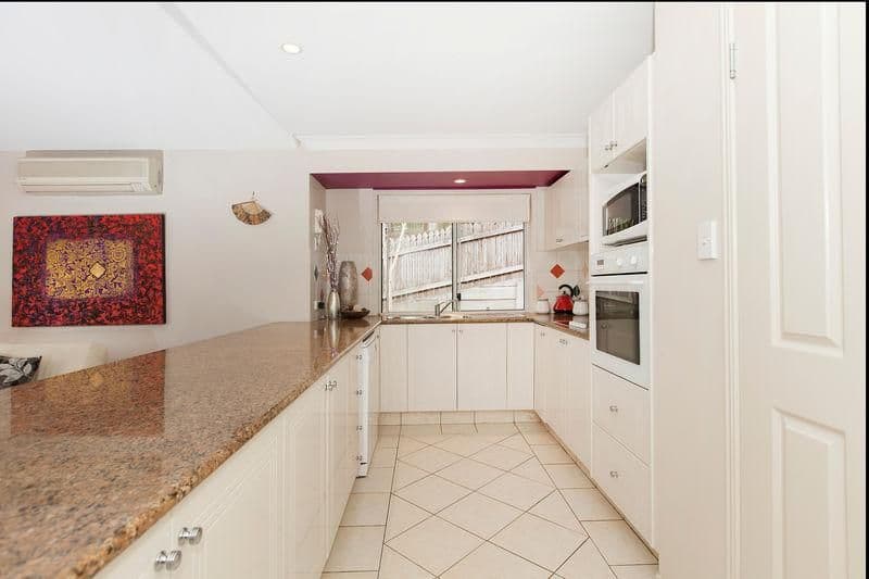 84 Ludlow Street, CHAPEL HILL QLD 4069, Chapel Hill - Thumbnail 8