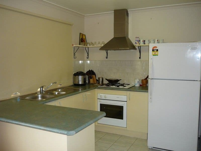 106  Rosella Ave,, WERRIBEE VIC 3030, Werribee - Thumbnail 4
