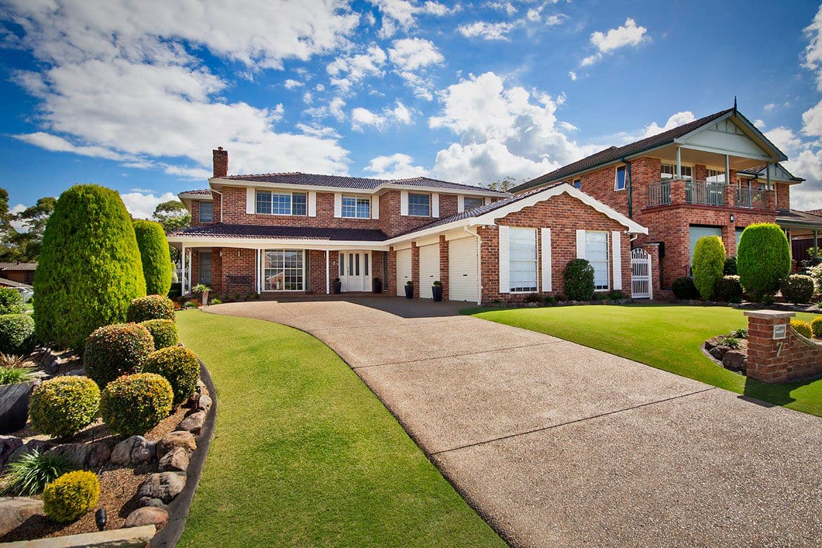 7 Hector Street, Illawong - Image 1