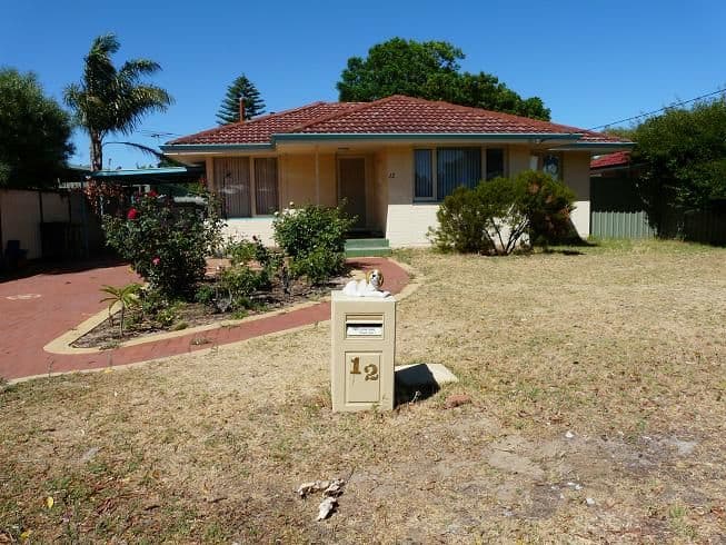 12 Hollybush Way, KELMSCOTT WA 6111, Kelmscott - Thumbnail 2