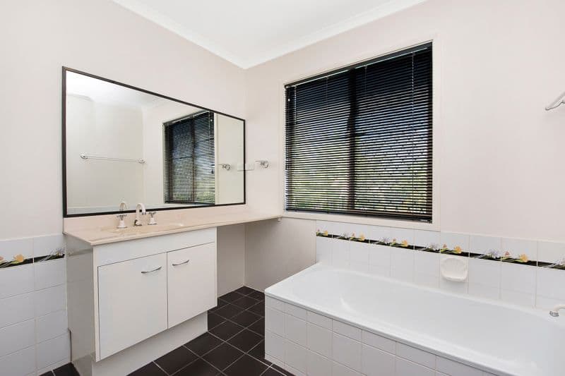 2 Diamondcrest Avenue, Deception Bay QLD 4508, Deception Bay - Thumbnail 4