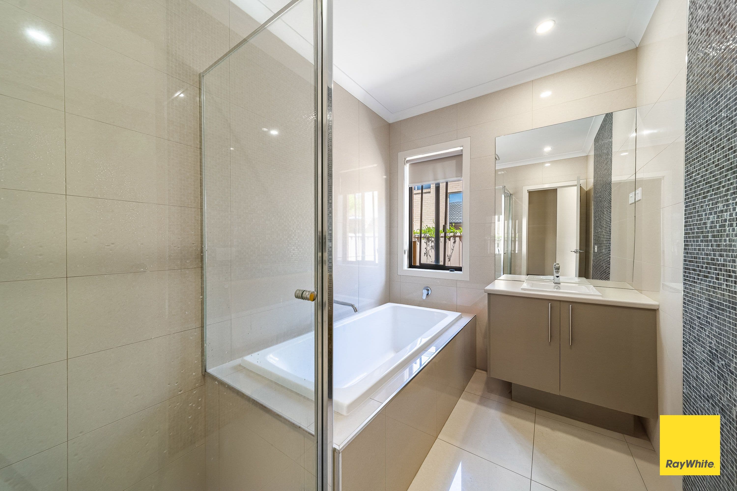 9 Quartz Place, Golden Square VIC 3555, Golden Square - Thumbnail 6