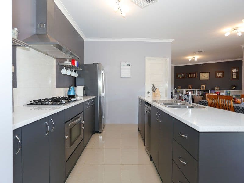 160 Shady Hills View, Bullsbrook WA 6084, Bullsbrook - Thumbnail 3