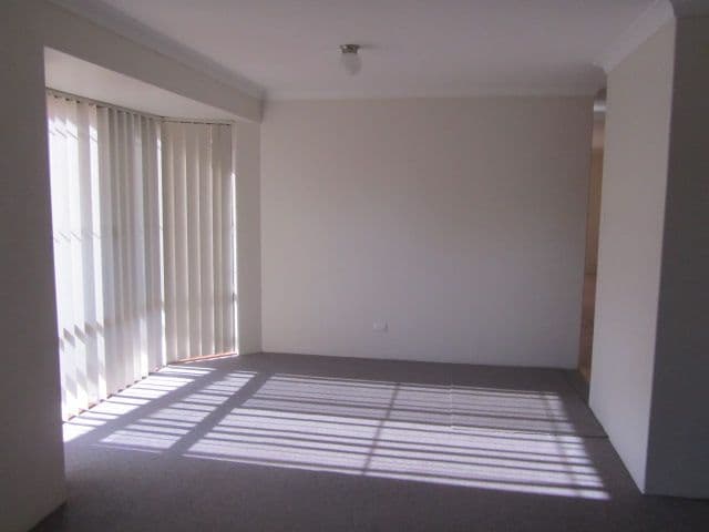 3 Hoyton Place, Parmelia WA 6167, Parmelia - Thumbnail 2