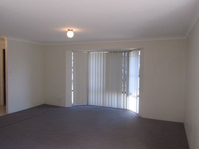 3 Hoyton Place, Parmelia WA 6167, Parmelia - Thumbnail 3