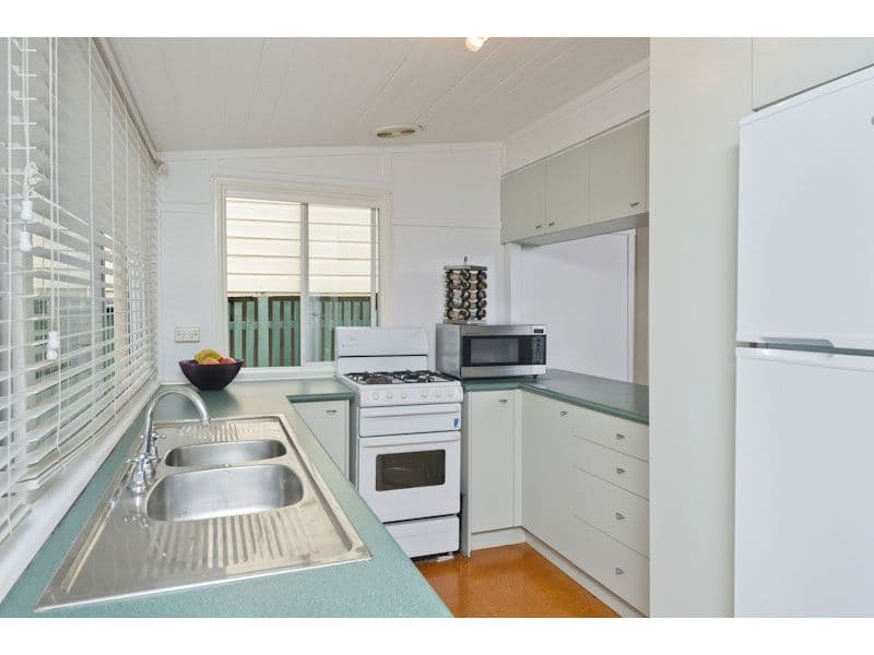 23 Cairns Street, Red Hill QLD 4059, Red Hill - Thumbnail 8