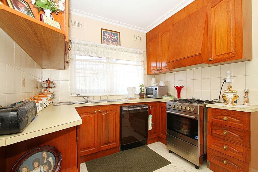 72 Queens Parade, FAWKNER VIC 3060, Fawkner - Thumbnail 2