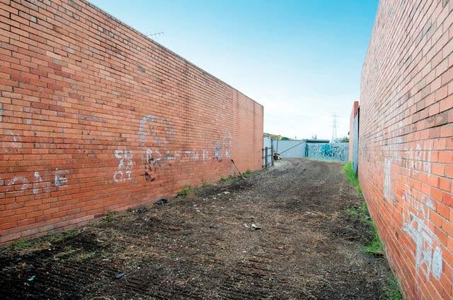12 Carson Street, RESERVOIR VIC 3073, Reservoir - Thumbnail 3