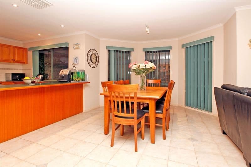 1 Wombat Place, SOUTH MORANG VIC 3752, South Morang - Thumbnail 3