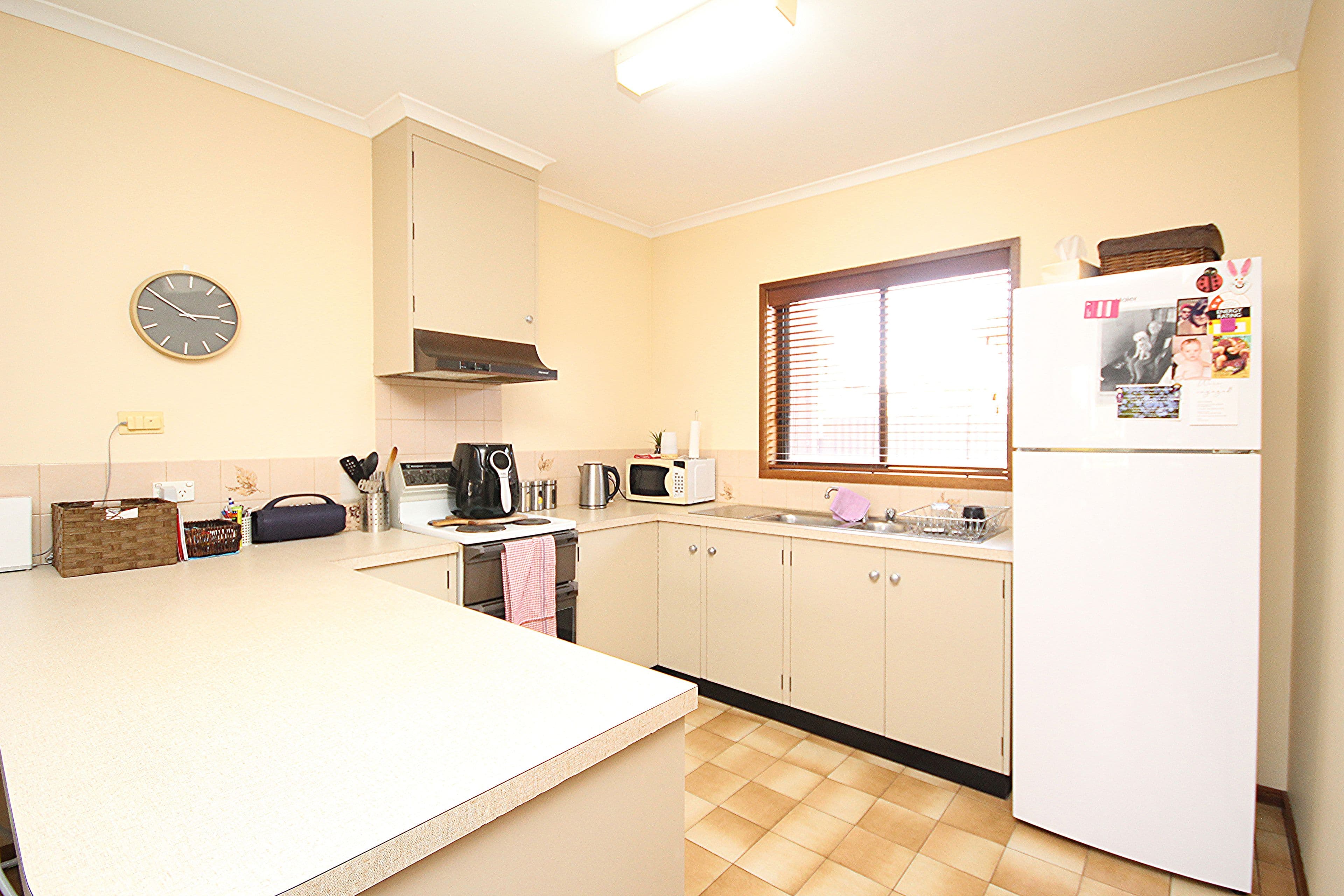 19 Harriett Street, Horsham VIC 3400, Horsham - Thumbnail 2
