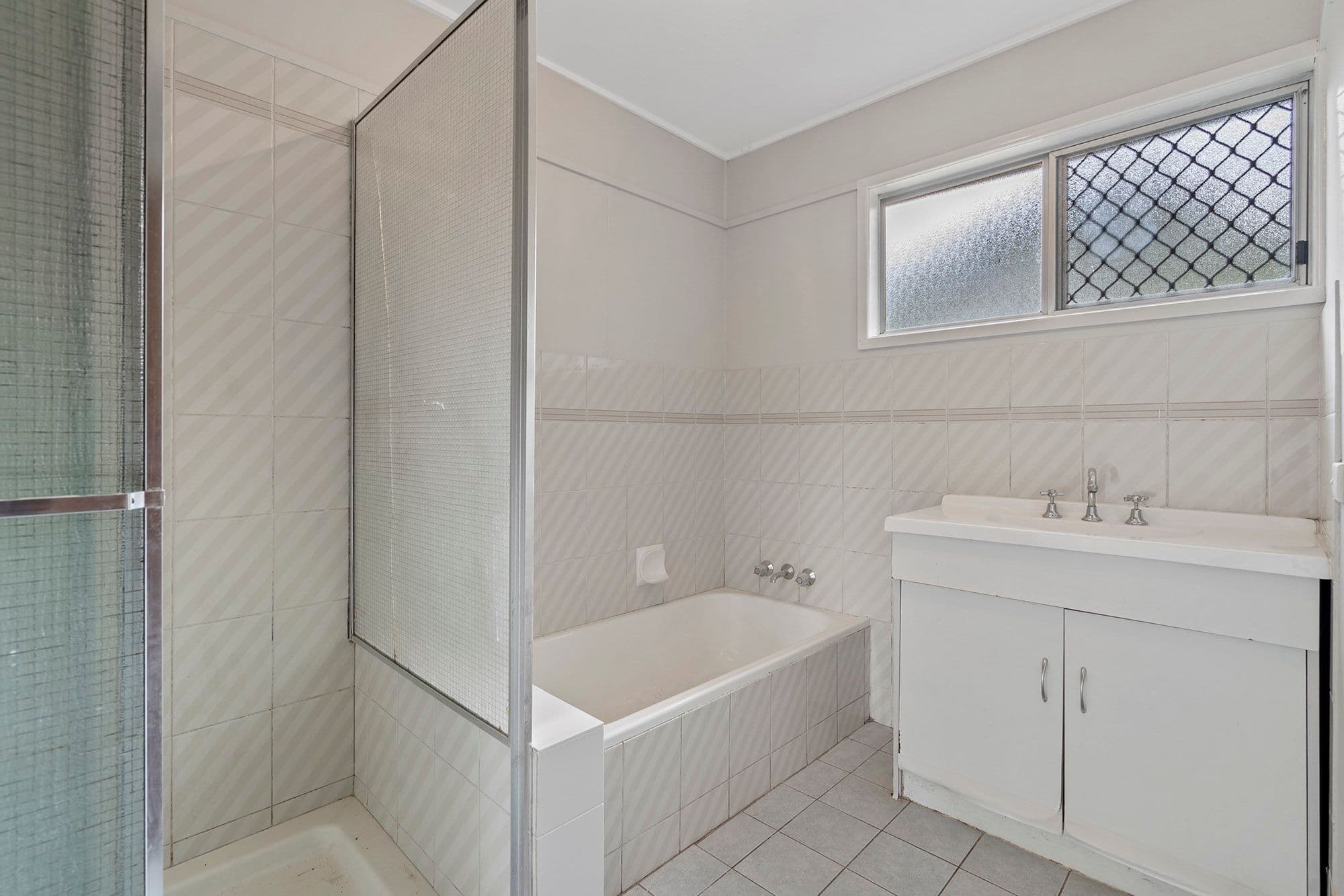 10 Stuart Street, Woodridge QLD 4114, Woodridge - Thumbnail 6