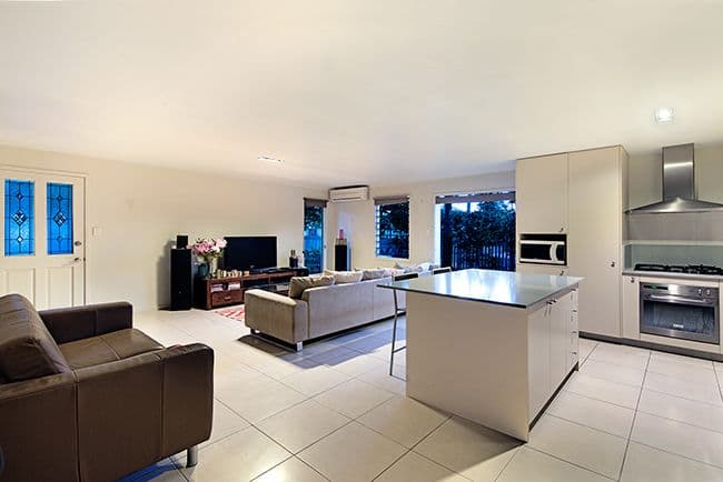 60 Allen Street, HAMILTON QLD 4007, Hamilton - Thumbnail 2