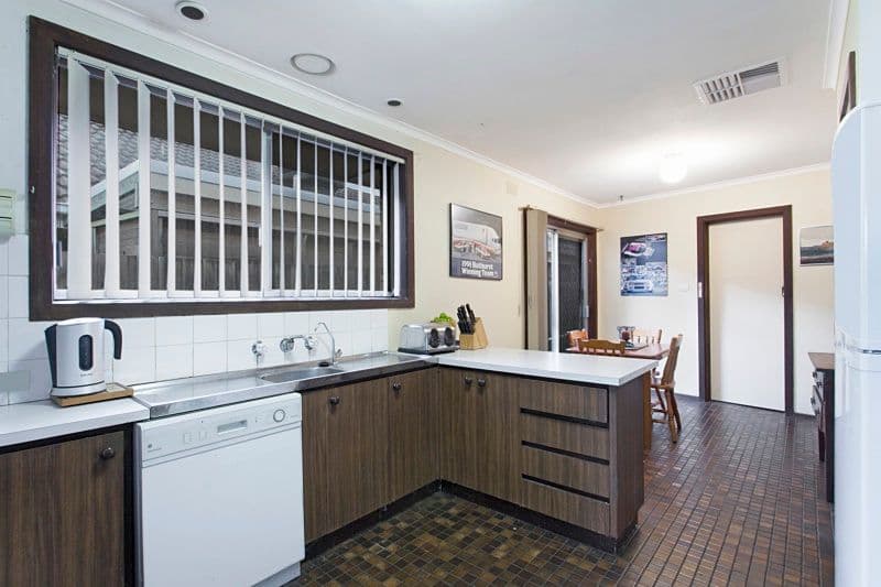 57 Elmbank Drive, Keysborough VIC 3173, Keysborough - Thumbnail 4