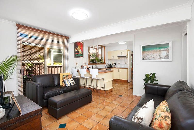 37 Henricks Parade, Mount Warrigal - Thumbnail 2