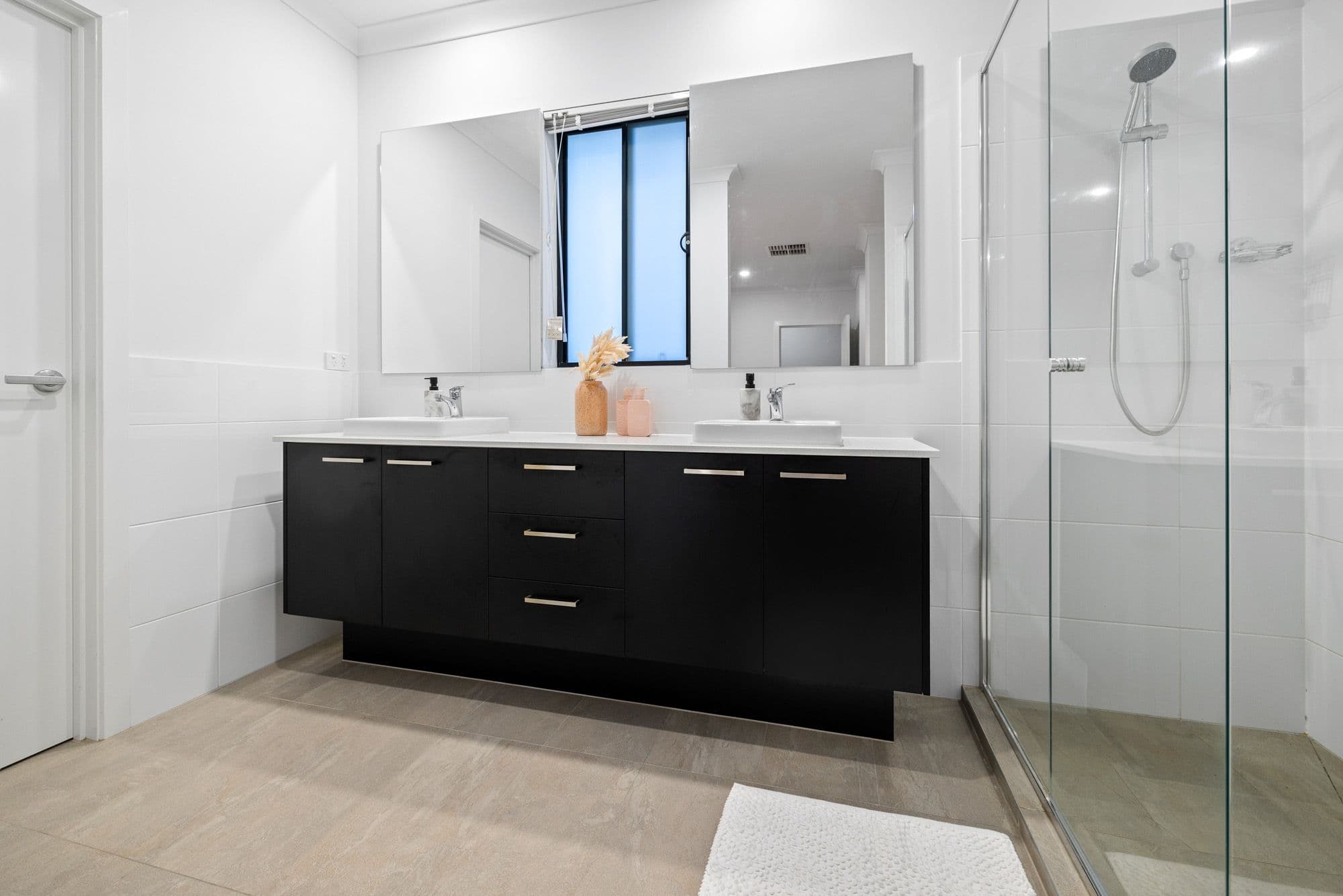 10 Taworri Crescent, Werribee VIC 3030, Werribee - Thumbnail 4