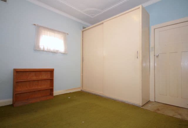 21 Reynolds Avenue, BANKSTOWN NSW 2200, Bankstown - Thumbnail 6