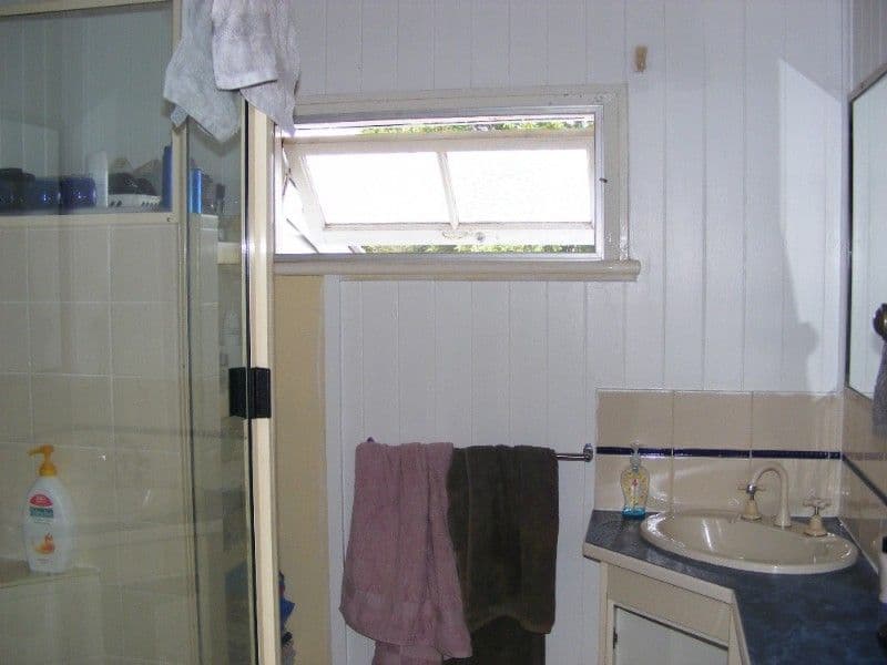 8 Walker Street, WALKERVALE QLD 4670, Walkervale - Thumbnail 5