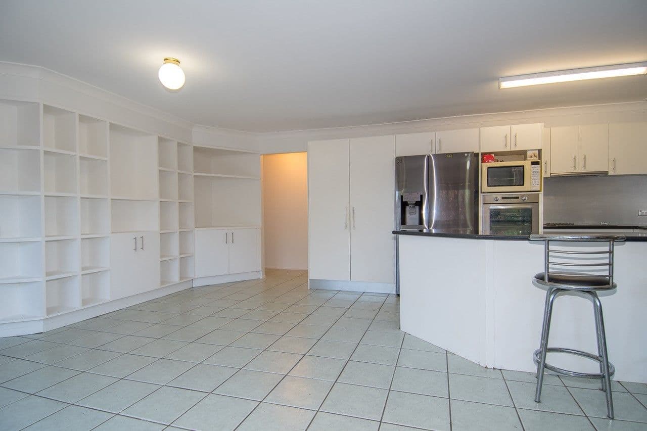 47 Grandoak Drive, Clarkson, Clarkson - Thumbnail 4