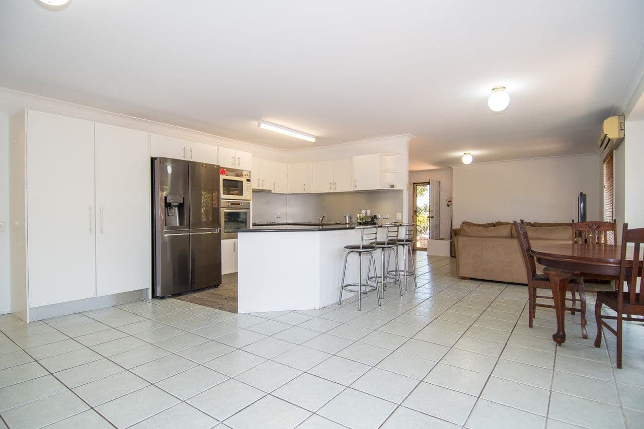47 Grandoak Drive, Clarkson, Clarkson - Thumbnail 5