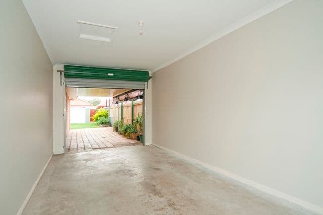 7 Angelo Avenue, COOMBABAH QLD 4216, Coombabah - Thumbnail 5