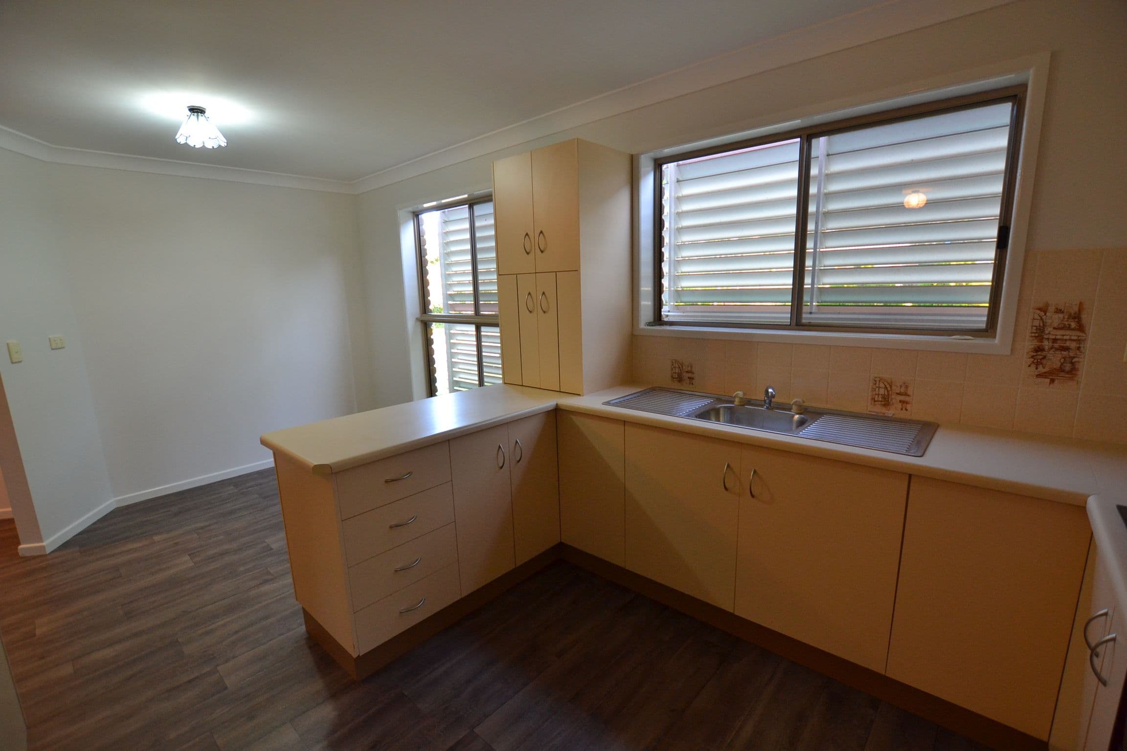 11 Holt Street, Yeppoon QLD 4703, Yeppoon - Thumbnail 3