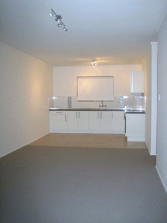 16 Sevenoaks Avenue, Heidelberg, Heidelberg - Thumbnail 2