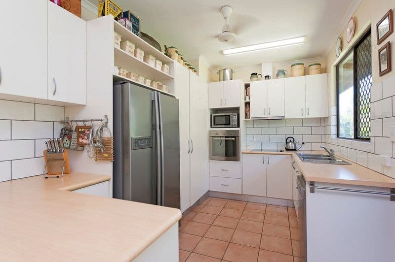 52 Tiwi Gardens Road, TIWI NT 0810, Tiwi - Thumbnail 2