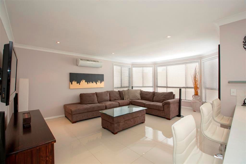 9 Dara Crescent, Glenmore Park NSW 2745, Glenmore Park - Thumbnail 3