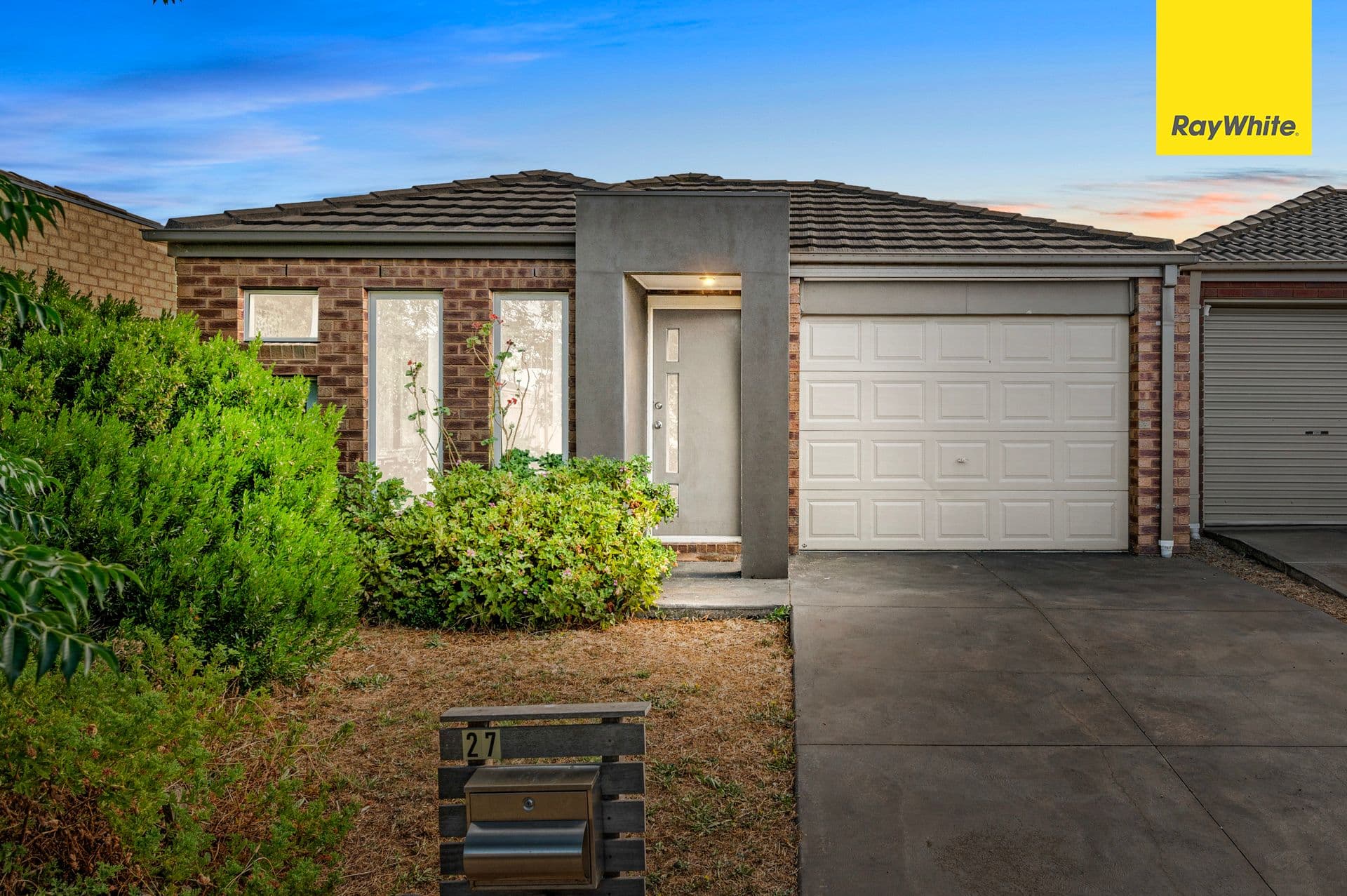 27 Lord Nolan Street, Kurunjang VIC 3337, Kurunjang - Image 1