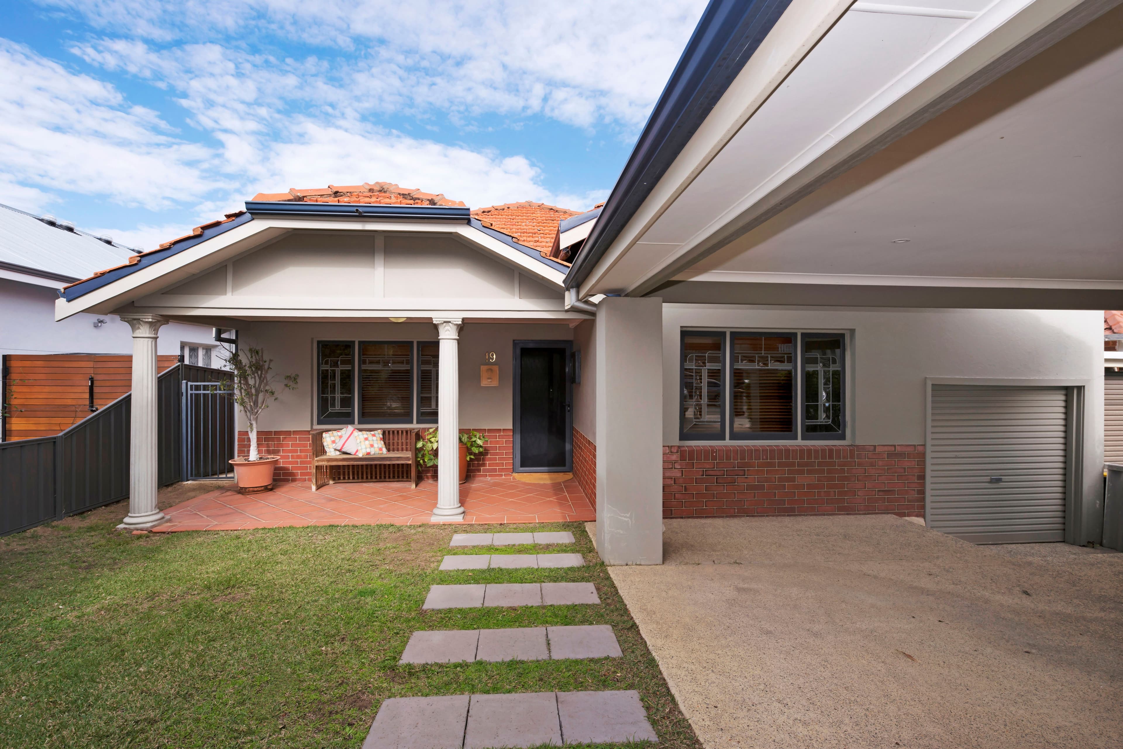 19 Bondi Street, Mount Hawthorn WA 6016, Mount Hawthorn - Image 1
