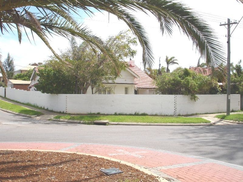 128 Fitzgerald Street, BEACHLANDS WA 6530, Beachlands - Image 1