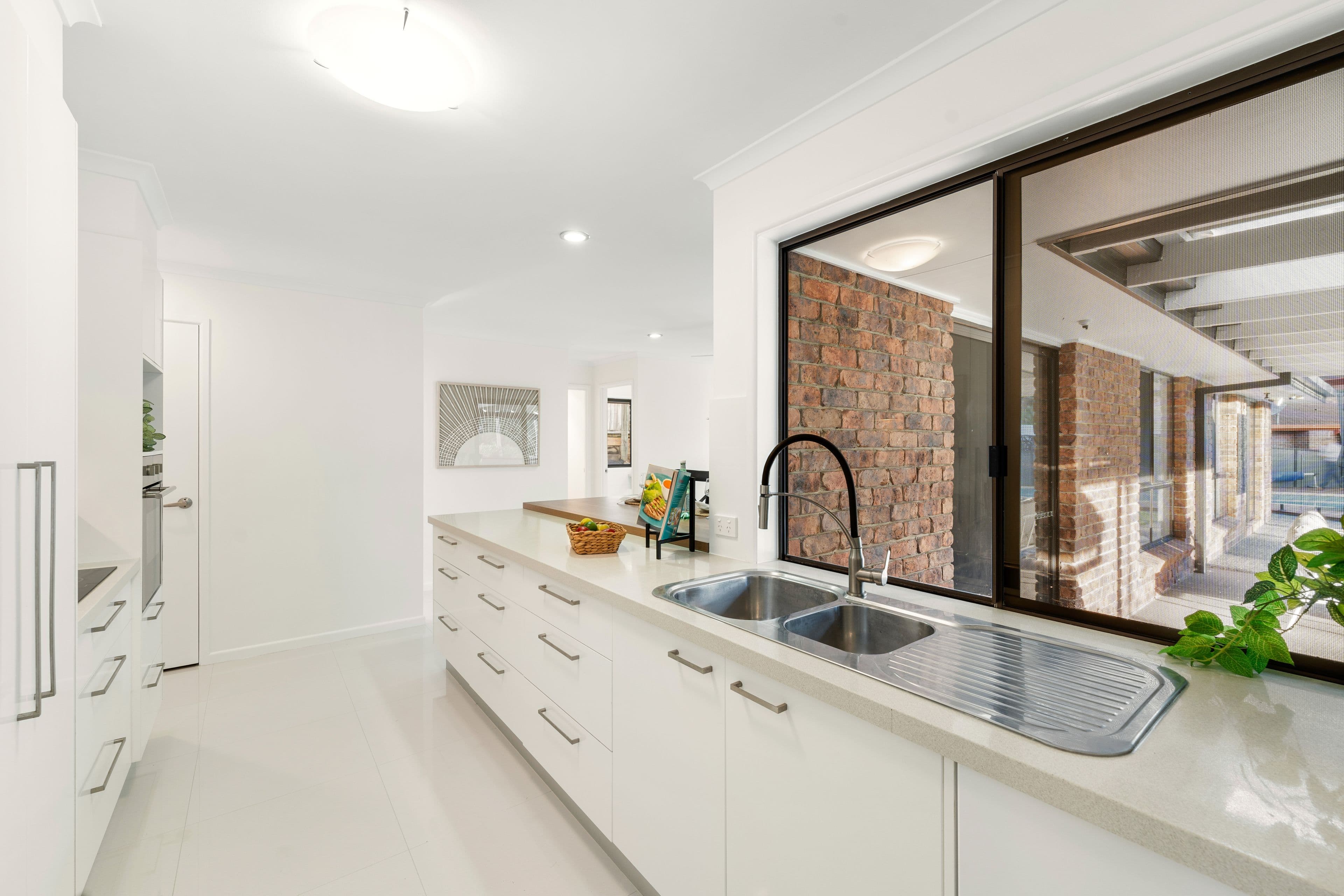 10 Glen Eagles Drive, Robina QLD 4226, Robina - Thumbnail 3