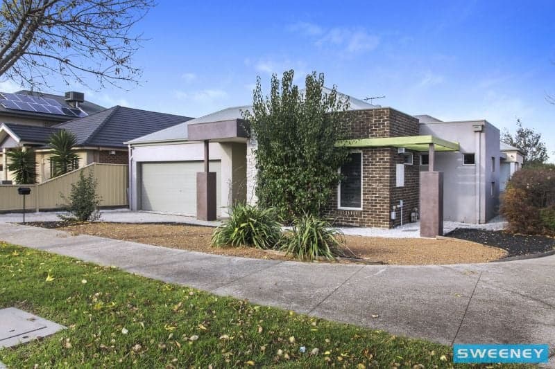 9 Surrey Place, Caroline Springs - Image 1