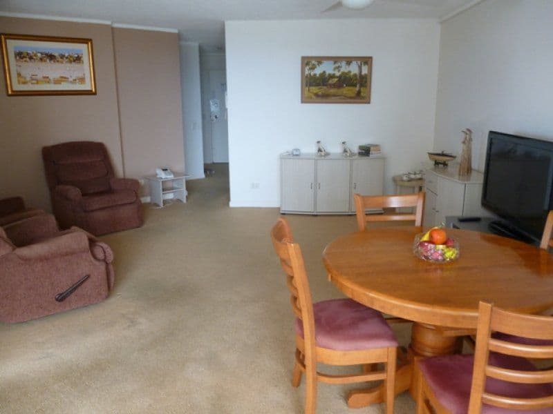 1941 Gold Coast Highway, BURLEIGH HEADS QLD 4220, Burleigh Heads - Thumbnail 4