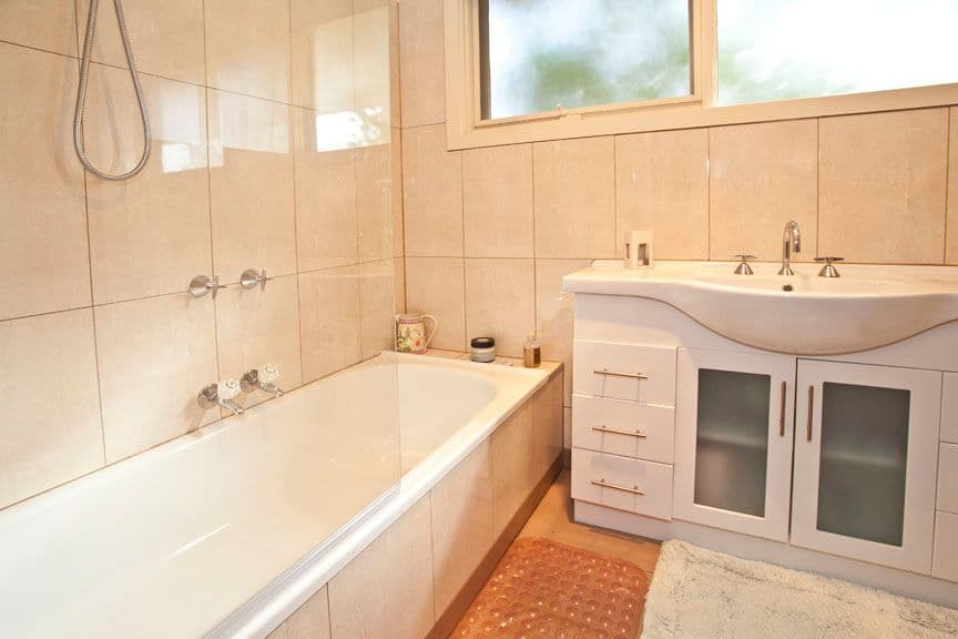 728 Ferntree Gully Road, WHEELERS HILL VIC 3150, Wheelers Hill - Thumbnail 5