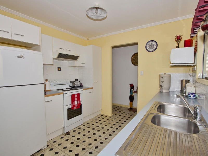 50 Gawain Road, BRACKEN RIDGE QLD 4017, Bracken Ridge - Thumbnail 2