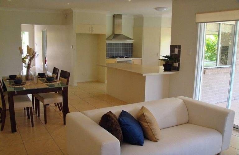6 Twynam Mews, PACIFIC PINES QLD 4211, Pacific Pines - Thumbnail 3