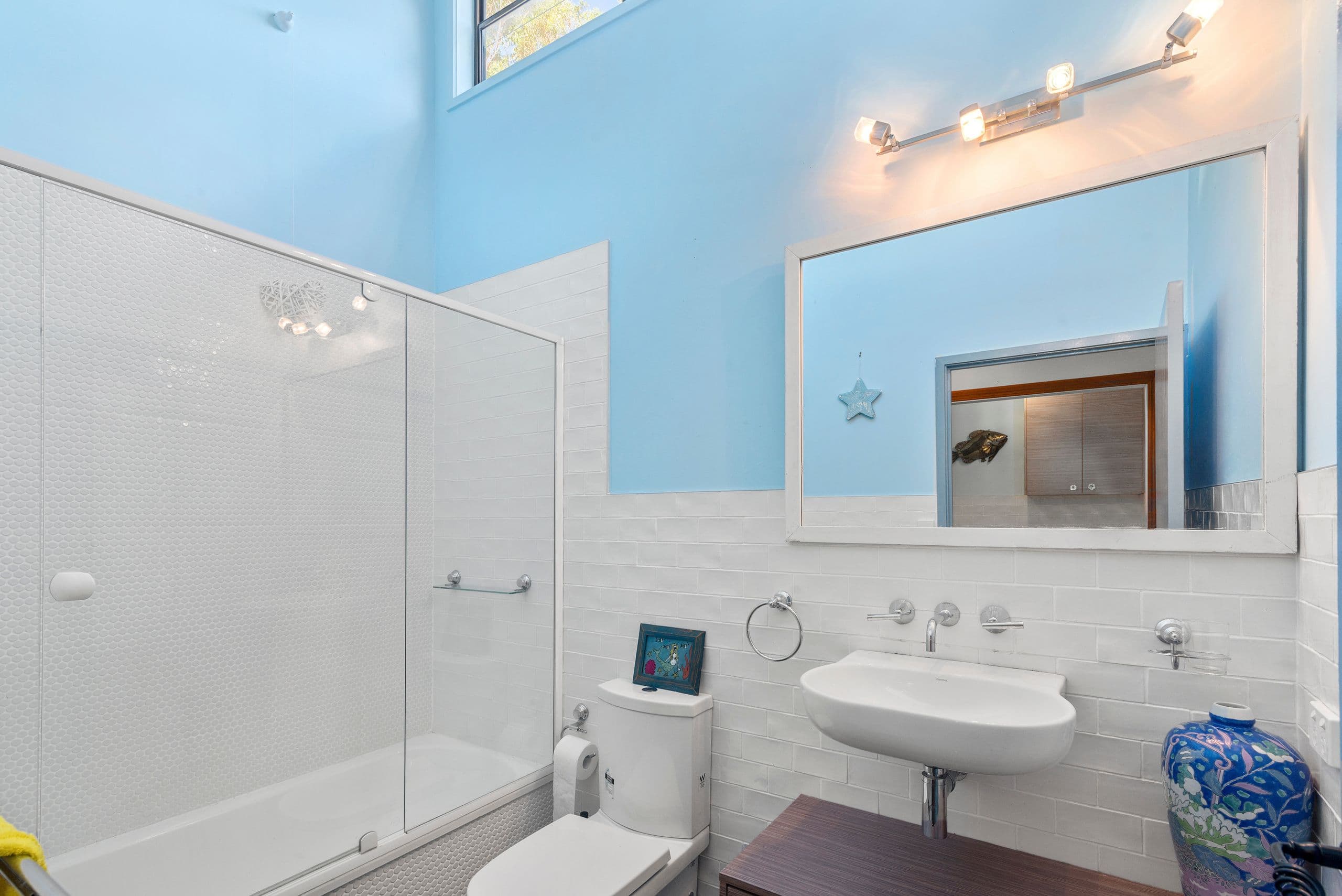 23 Bronhill Street, Currumbin Waters QLD 4223, Currumbin Waters - Thumbnail 7