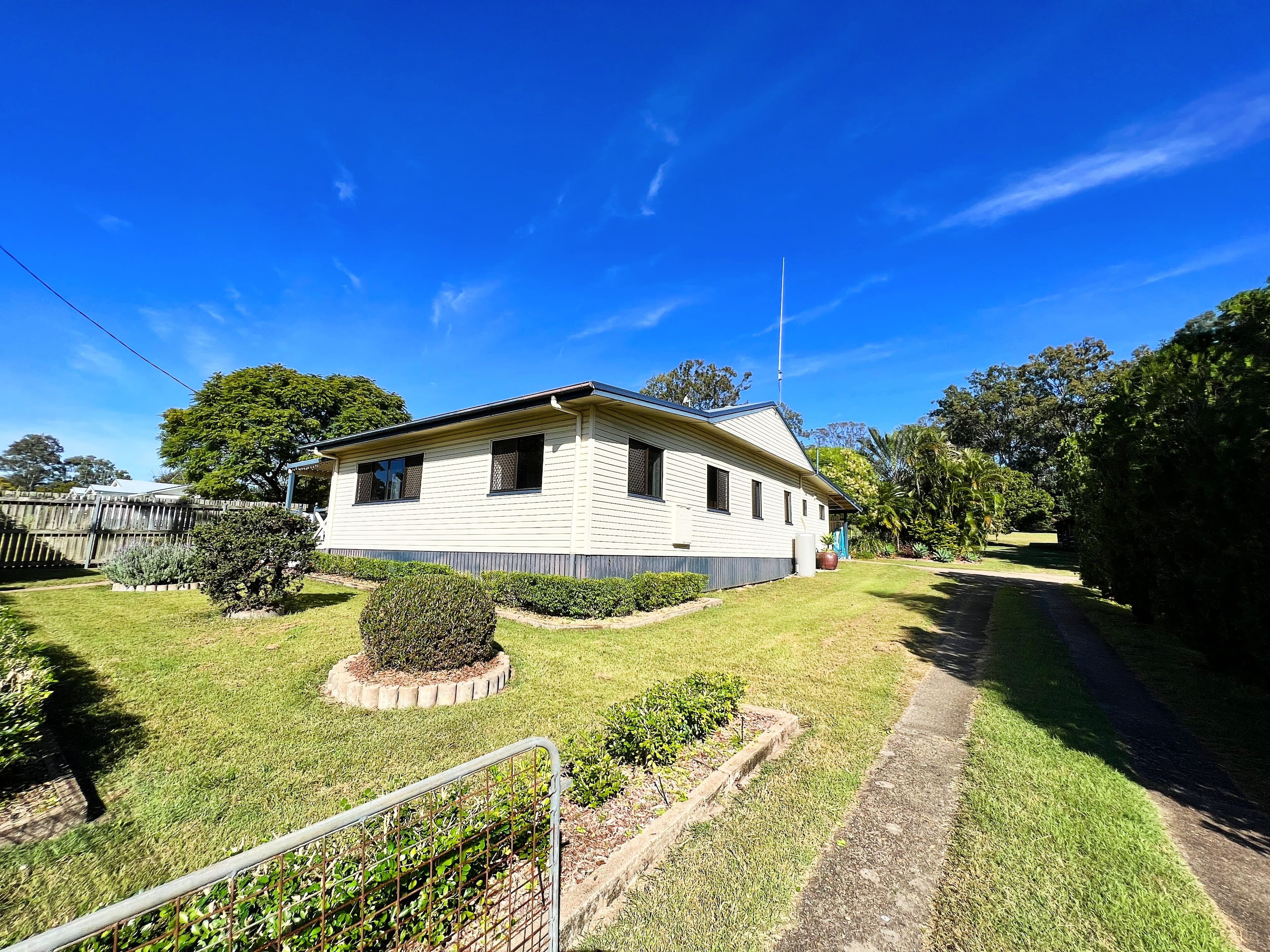 25 Aplin Terrace, Gin Gin QLD 4671, Gin Gin - Image 1